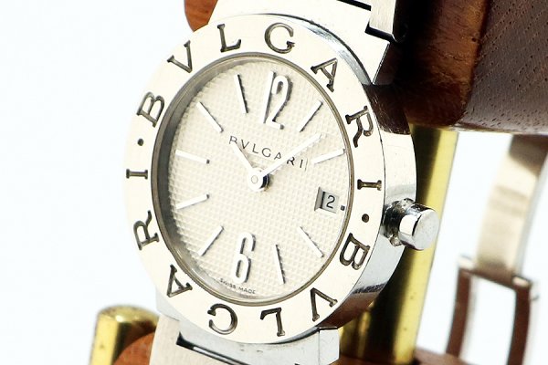 ブルガリ　ブルガリブルガリ　ＢＢ２６ＳＳ　銀文字盤　サイド拡大