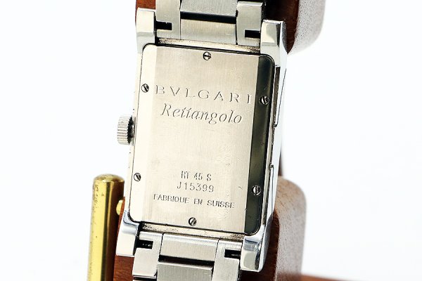 ブルガリ　レッタンゴロ　ＲＴ４５Ｓ　白文字盤　裏面拡大
