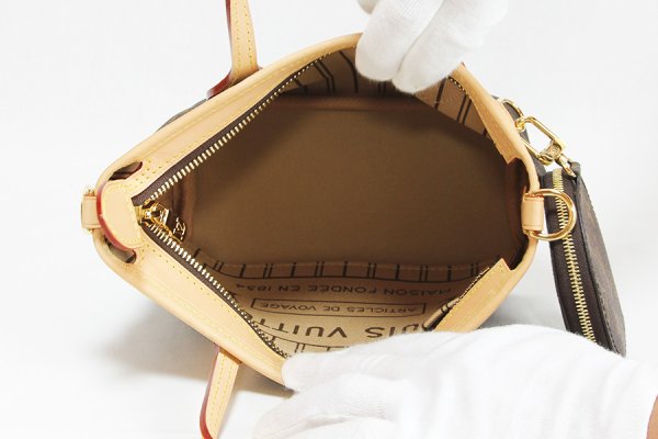 ルイ・ヴィトン　ネヴァーフルBB M46705 ベージュ　中身