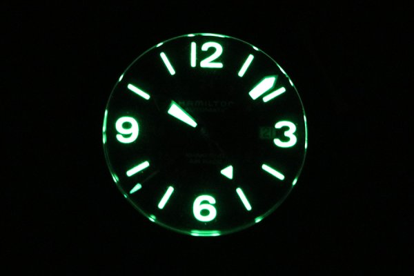 ハミルトン　カーキ　パイロットＧＭＴ　Ｈ７６７５５０　黒文字盤　ライト暗闇