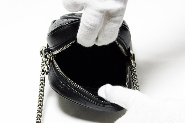 グッチ ブロンディ チェーンショルダーバック 760315 0416 ブラック 中身