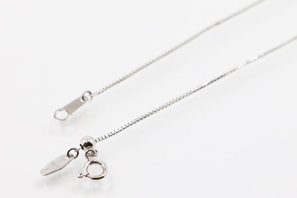 K18WG ダイアイリペンダントネックレス 0.44ct 4.60g　留め具外したイメージ