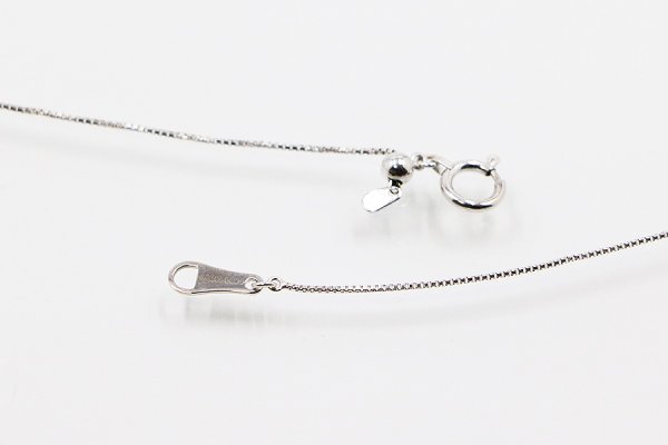 K18WG ダイアイリペンダントネックレス 0.21ct 0.05ct 2.30g　留め具外したイメージ(2)