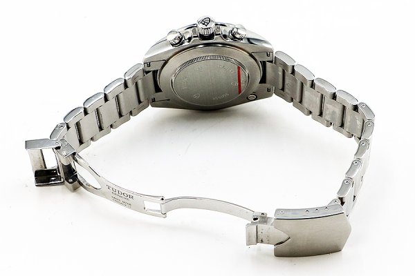 チューダー　２０５３０Ｎ　グランツアー　クロノグラフ　銀文字盤　ブレス