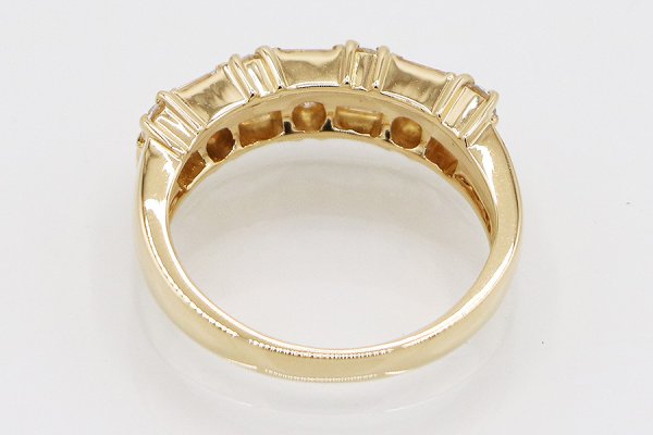 タサキ　K18 ダイアイリリング 0.94ct 4.40g　内側