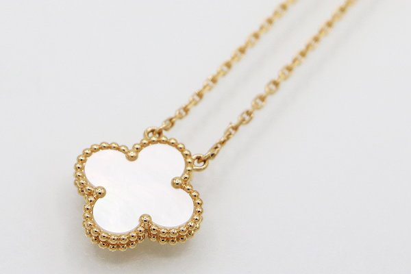 ヴァンクリーフ＆アーペル　750YG ヴィンテージ アルハンブラ ペンダントネックレス 5.10g　裏面