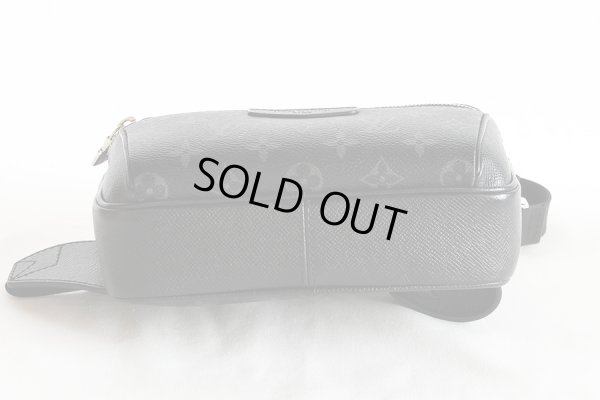 ルイ・ヴィトン　バムバッグ・アウトドア M30245　底