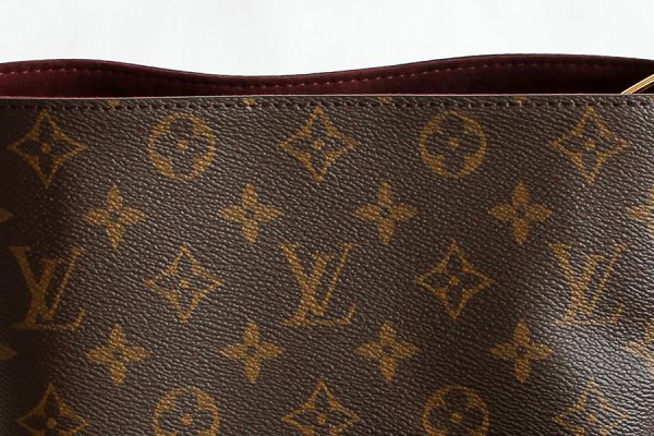 ルイ・ヴィトン　オール・インBB M12925　表面拡大