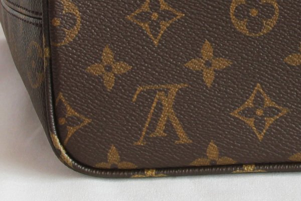 ルイ・ヴィトン　オール・インBB M12925　底拡大