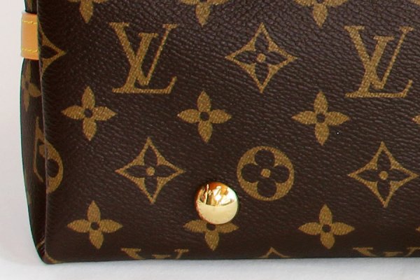 ルイ・ヴィトン　キャリーオール NM MM M46197　底拡大