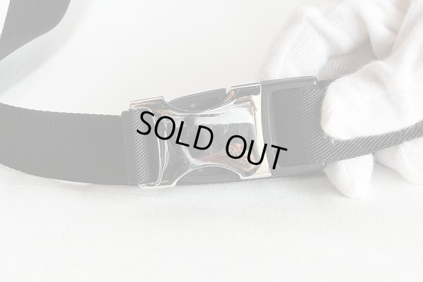 ルイ・ヴィトン　バムバッグ・アウトドア M30245　バックルに小傷