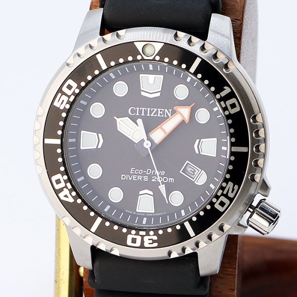 シチズン　プロマスター　ダイバー２００ｍ　ＢＮ０１５６－０５Ｅ　黒文字盤