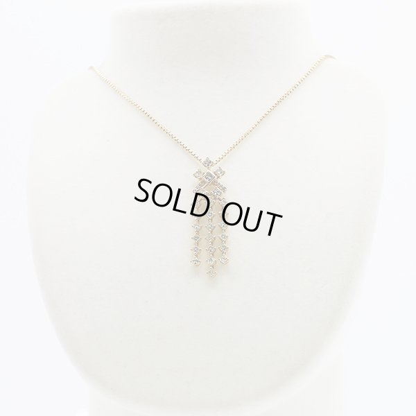 天空　K18 ダイアイリペンダントネックレス 2.91ct 0.06ct 14.00g　装着イメージ