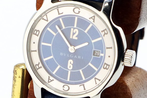 ブルガリ　ソロテンポ　ＳＴ２９Ｓ　青文字盤　表面拡大