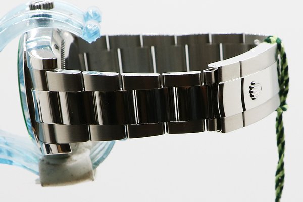 ロレックス　１１６４００ＧＶ　ミルガウス　黒文字盤　グリーンガラス　ブレス状態