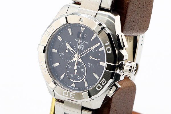 タグホイヤー　アクアレーサー　クロノグラフ　ＣＡＹ１１１０　黒文字盤　サイド拡大