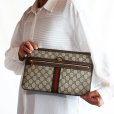 グッチ　オフィディア クラッチバック 517551 2184 ベージュ　持ったイメージ