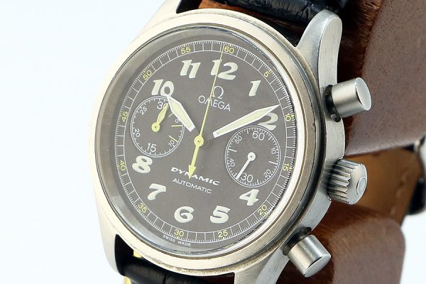 オメガ　ダイナミック　クロノグラフ　５２４０．５０　黒文字盤　サイド拡大