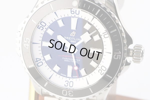 ブライトリング　スーパーオーシャン４６　Ａ１７３７８　黒／白文字盤　表面拡大
