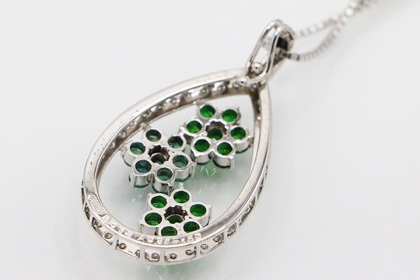 K18WG アレキサンドライトガーネットダイアイリペンダントネックレス 0.94ct 1.60ct 0.38ct 14.20g　裏面