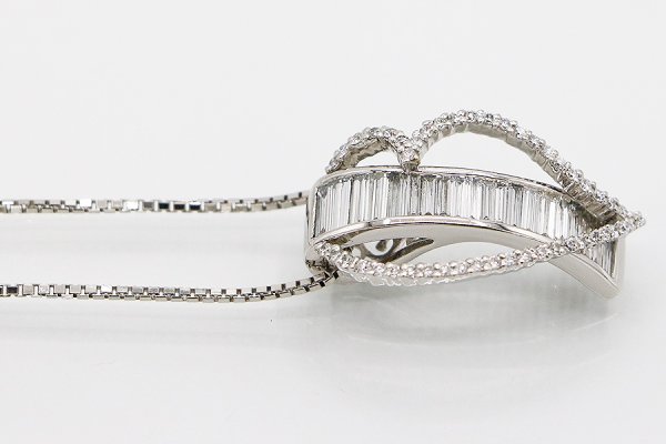 PT900/850 ダイアイリペンダントネックレス 1.50ct 13.20g　サイド