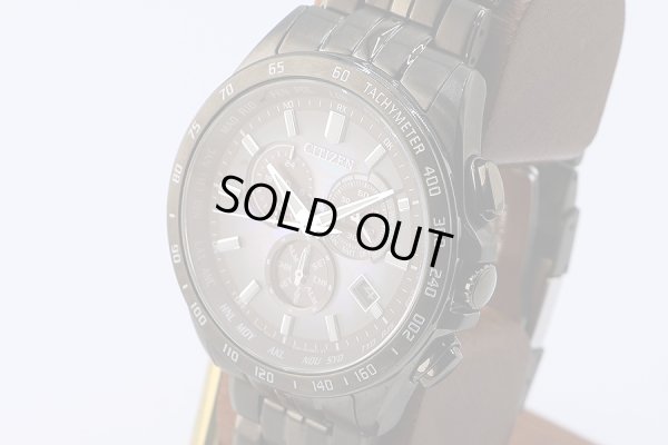 シチズン　コレクション　レイヤーオブタイム　ＣＢ５８７８－５６Ｅ　積層文字盤　サイド拡大