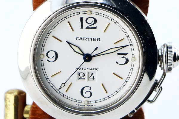 カルティエ　パシャＣ　ビックデイト　Ｗ３１０４４Ｍ７　白文字盤　表面拡大