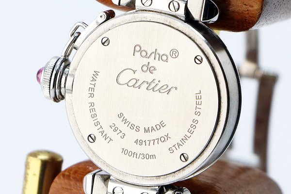 カルティエ　ミスパシャ　２９７３　ピンク文字盤　裏面拡大