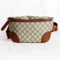 グッチ　GGエンブレム ミディアムベルトバック 821162 488628 ベージュ／ダークブラウン