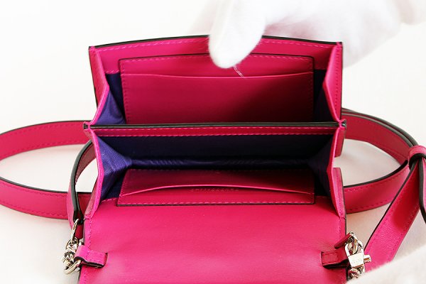 グッチ　2WAYミニショルダーバック 723777 1147 ピンク　中身