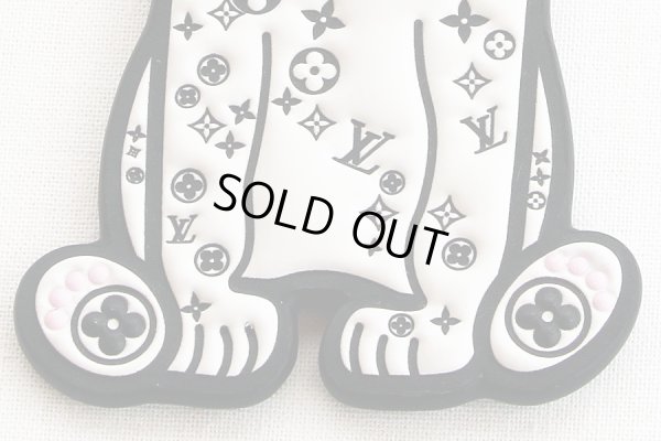 ルイ・ヴィトン　ポルト クレ・LVダルマタ M00746　表面拡大　下部