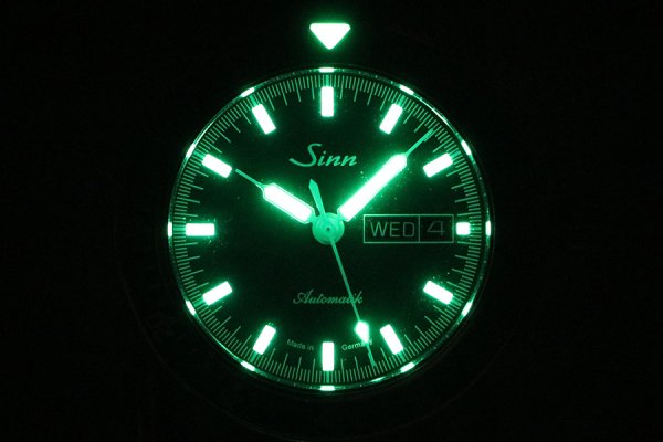 ジン　パイロットウォッチ　１０４　ＳＴ．ＳＡ　黒文字盤　ライト暗闇