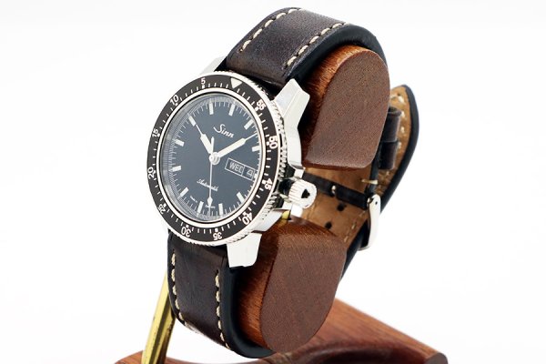 ジン　パイロットウォッチ　１０４　ＳＴ．ＳＡ　黒文字盤　サイド