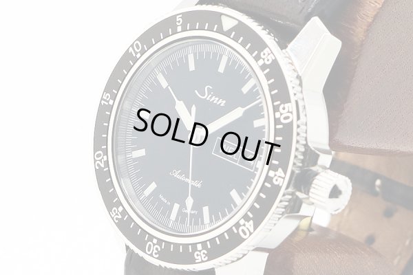 ジン　パイロットウォッチ　１０４　ＳＴ．ＳＡ　黒文字盤　サイド拡大