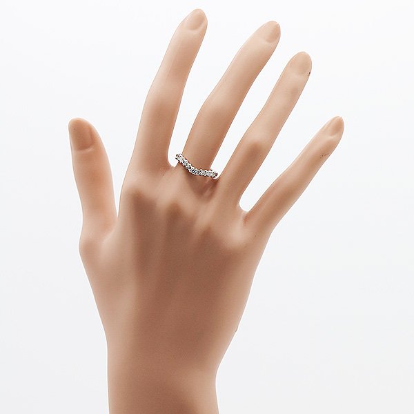 PT900 ダイアイリリング 0.31ct 4.50g　装着イメージ