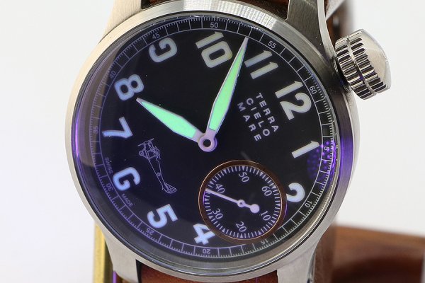 テッラチェロマーレ　ＴＣ７０４４ＡＣ３ＰＡ　フェラーリン　黒文字盤　ライト