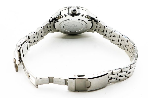 オリエントスター　スポーツダイバー１９６４　ＲＫ－ＡＵ０６０１Ｂ　黒文字盤　ブレス