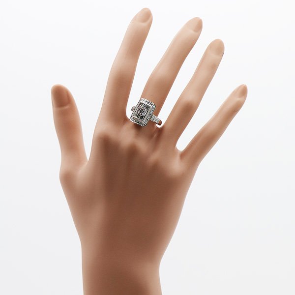 PT900 ダイアイリリング 1.00ct 0.58ct 9.10g　装着イメージ