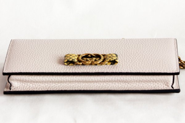 グッチ　インターロッキングG チェーンウォレット 746056 149 アイボリー　底