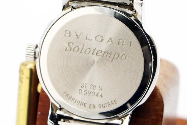 ブルガリ　ソロテンポ　ＳＴ２９Ｓ　白文字盤　裏面拡大