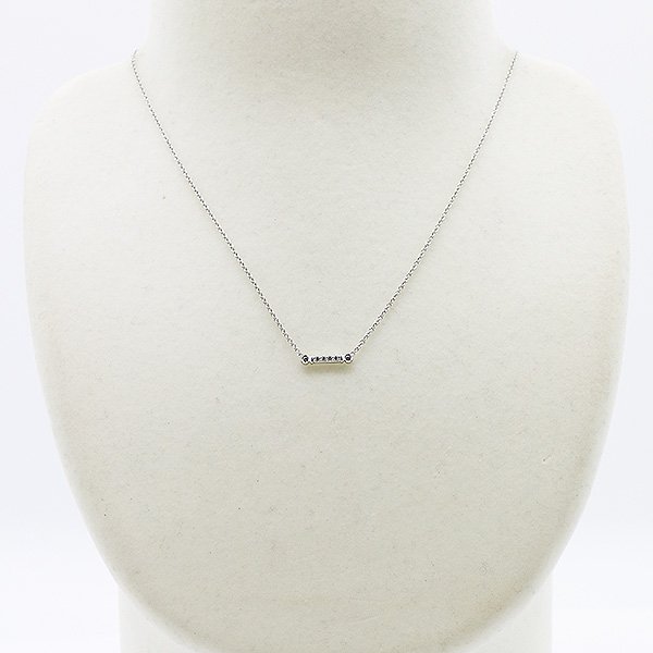 ティファニー　PT950 フルール ド リス キー バー ダイアイリネックレス 2.70g 　装着イメージ