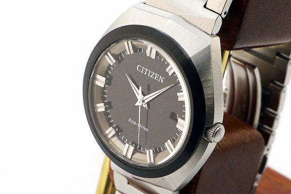 シチズン　クリエイティブラボ　ＢＮ１０１４－５５Ｅ　黒文字盤　サイド拡大