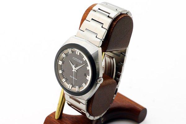 シチズン　クリエイティブラボ　ＢＮ１０１４－５５Ｅ　黒文字盤　サイド