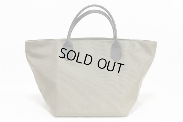 エルベシャプリエ　レザーハンドル舟型トートM 1407C トープ　裏面