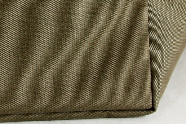 エルベシャプリエ　レザーハンドル舟型トートM 1407C トープ　底拡大