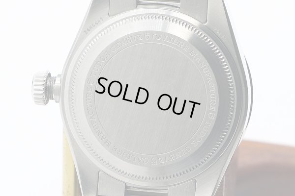 チューダー　ブラックベイプロ　ＧＭＴ　７９４７０　黒文字盤　裏面拡大