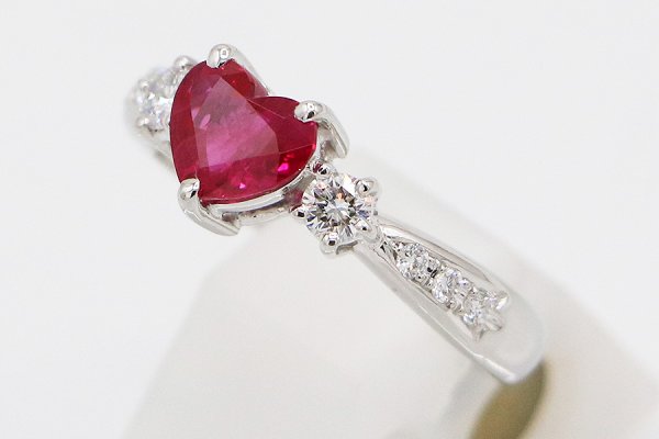 タサキ　PT900 ルビーダイアイリリング 1.14ct 0.23ct 5.00g　サイド