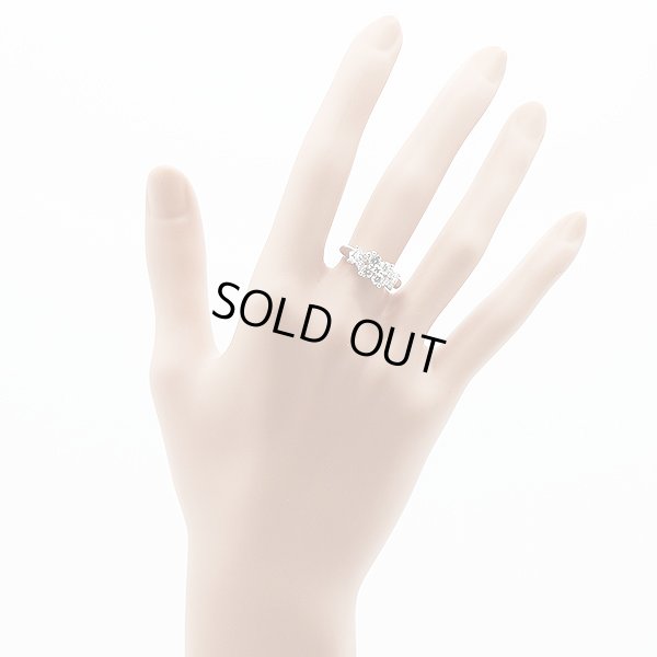 タサキ　PT900 ダイアイリリング 0.87ct 6.10g　装着イメージ