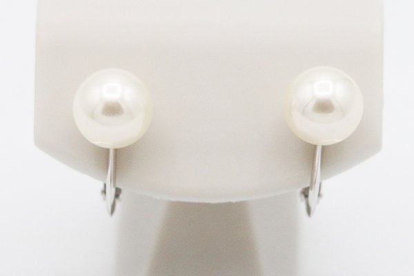 タサキ　K18WGイヤリング 8.0-8.5mm