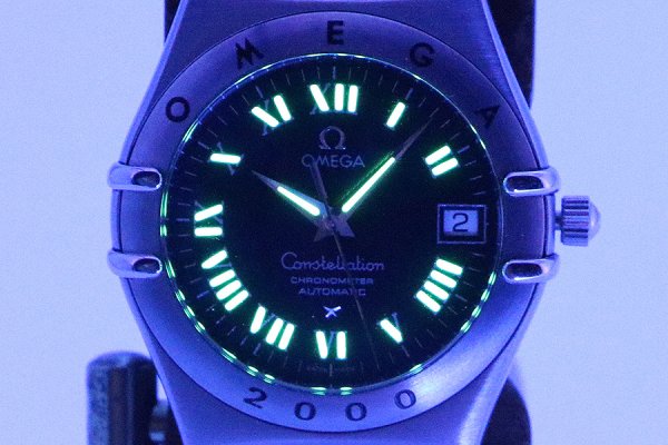 オメガ　コンステレーション　１５０４．５０　黒文字盤　２０００年限定　ライト